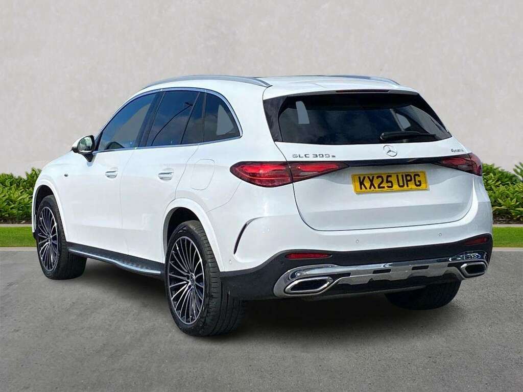 Mercedes-Benz GLC Class Glc 300E 4Matic Amg Line Prem Plus 9G-tronic KX25UPG White #2