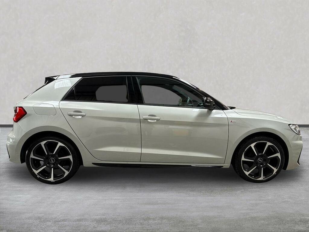 Audi A1 1.0 Tfsi 25 Black Edition Sportback Man MH23FJA Silver #3