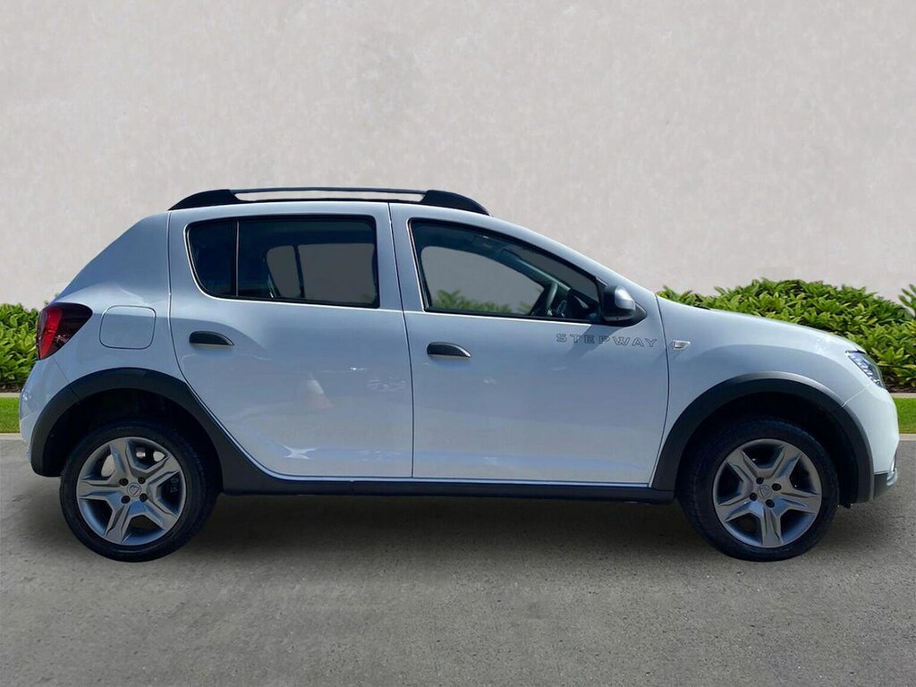 Dacia Sandero Stepway 1.0 Sce Essential Hatchback Euro White #2