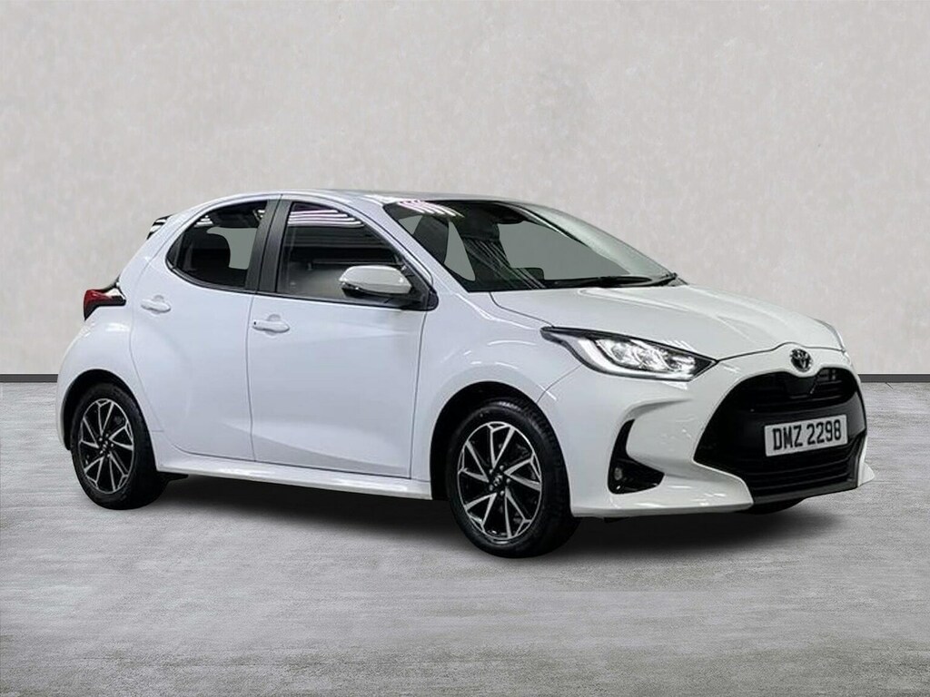 Toyota Yaris 1.5 Vvt-h Design Hatchback Hybrid E-cvt White