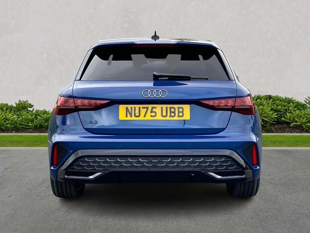 Audi A3 1.5 Tfsi 150 S Line S Tronic NU75UBB Blue #4