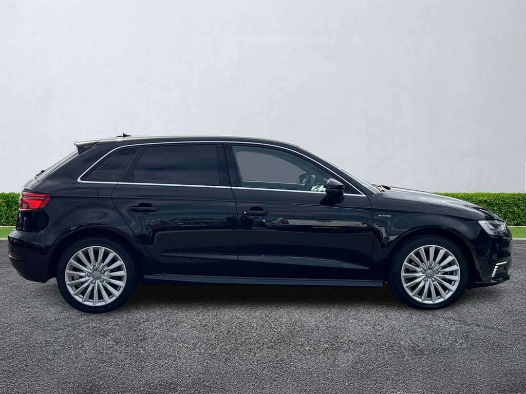 Audi A3 1.4 Tfsi E-tron S Tronic Black #3