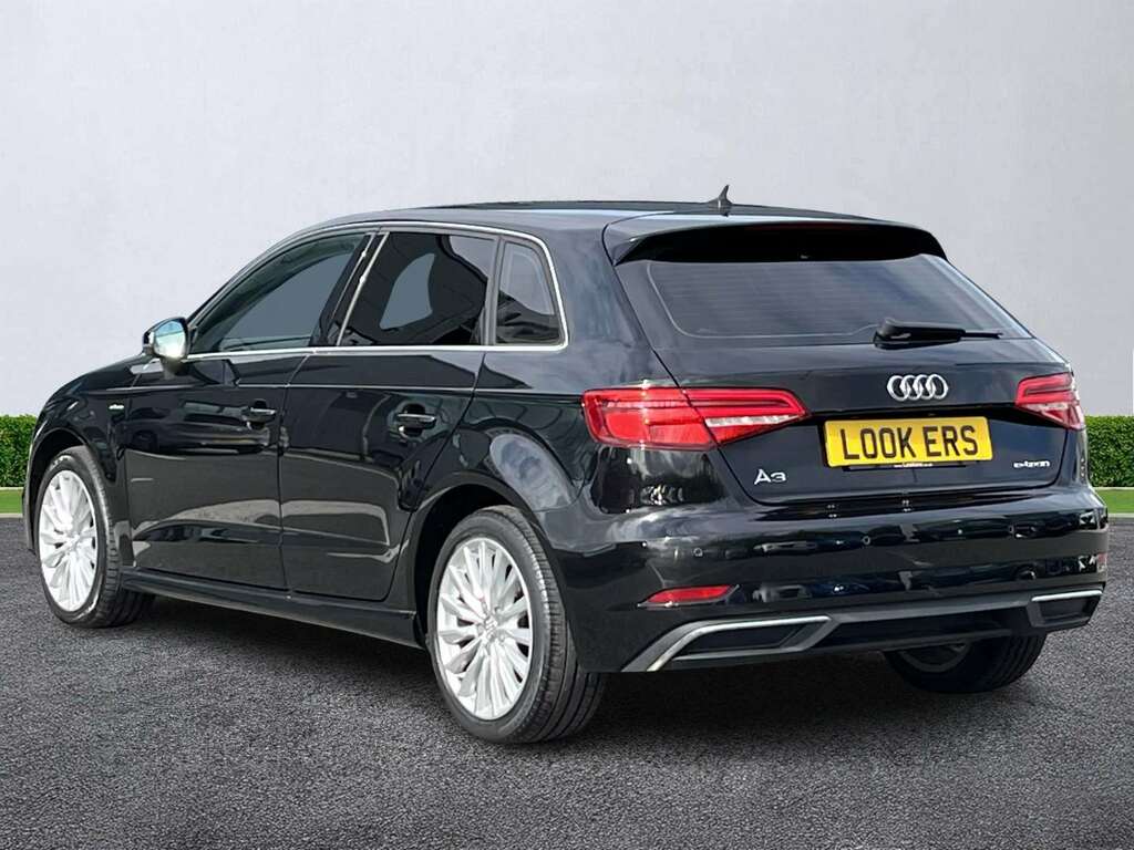 Audi A3 1.4 Tfsi E-tron S Tronic Black #2