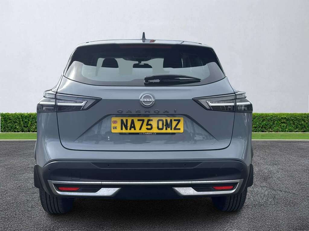 Nissan Qashqai 1.3 Dig-t Mh 158 Acenta Premium Xtronic Grey #2