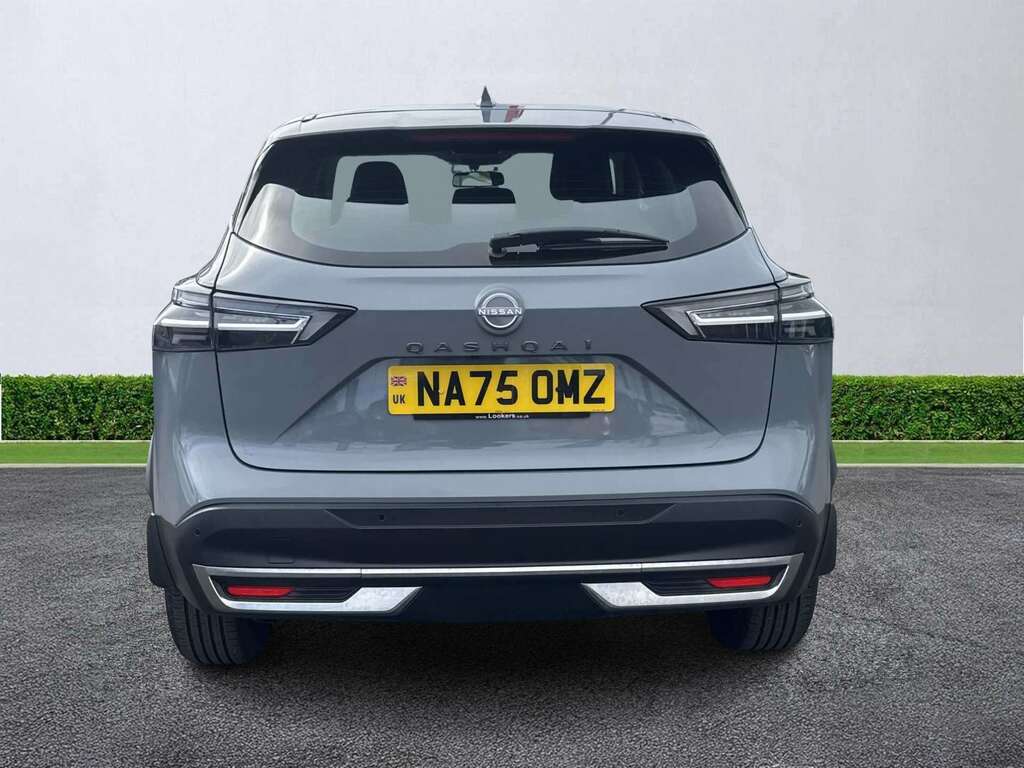 Nissan Qashqai 1.3 Dig-t Mh 158 Acenta Premium Xtronic Grey #3