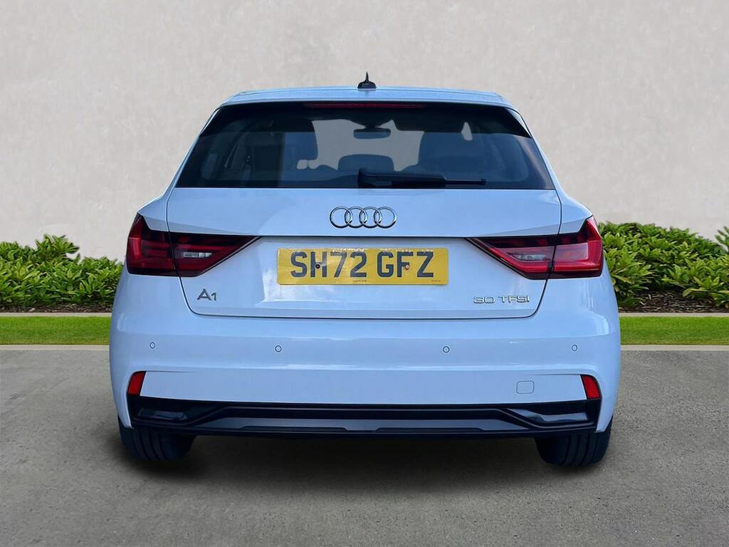 Audi A1 1.0 Tfsi 30 Sport Sportback Euro SH72GFZ White #4