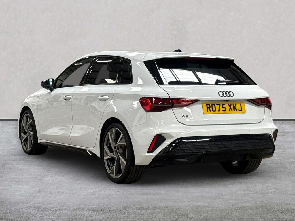 Audi A3 1.5 Tfsi 150 Black Edition S Tronic RO75XKJ White #2