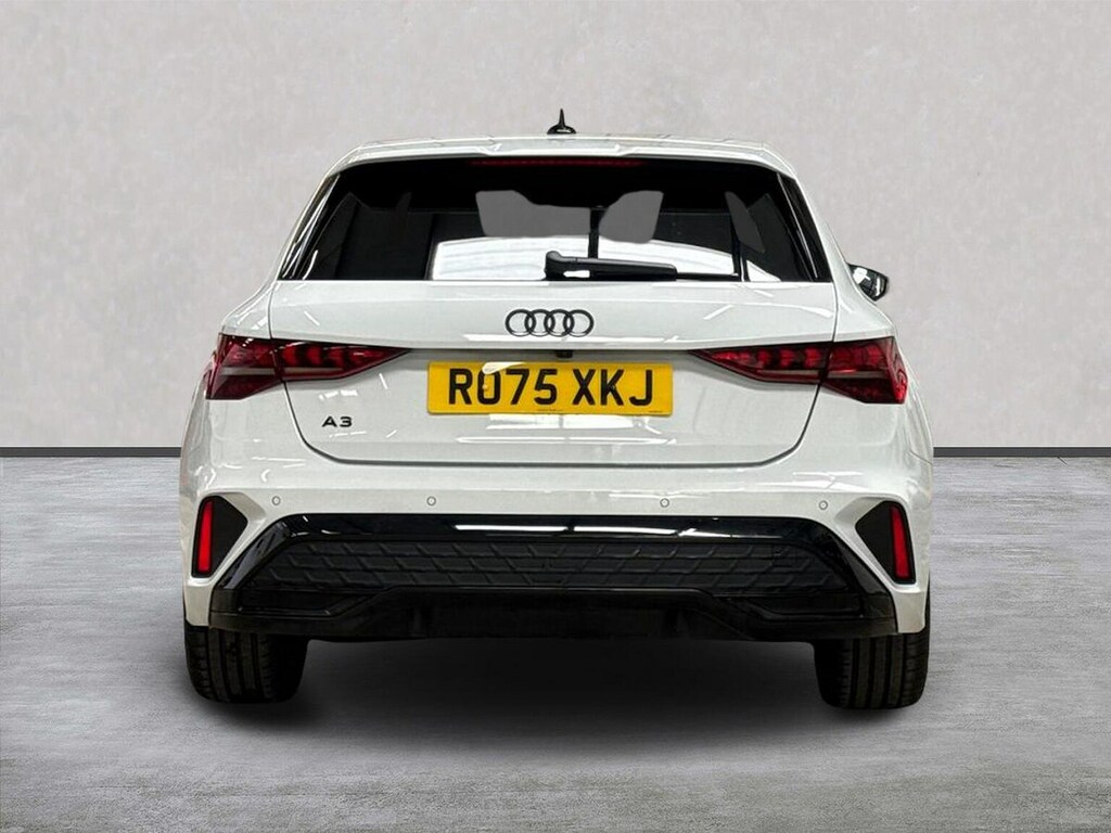 Audi A3 1.5 Tfsi 150 Black Edition S Tronic RO75XKJ White #4