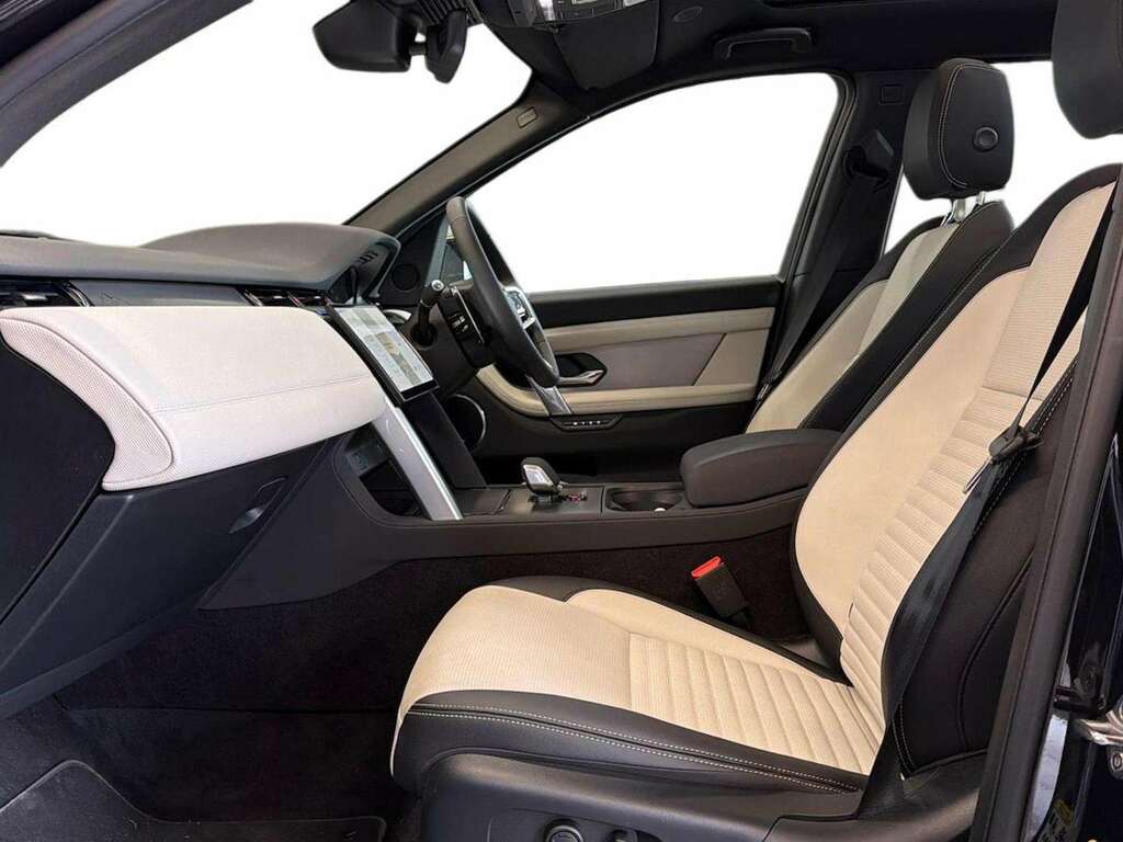 Land Rover Discovery Sport 1.5 P270e Landmark 5 Seat Black #3