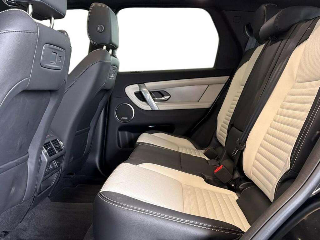 Land Rover Discovery Sport 1.5 P270e Landmark 5 Seat Black #4