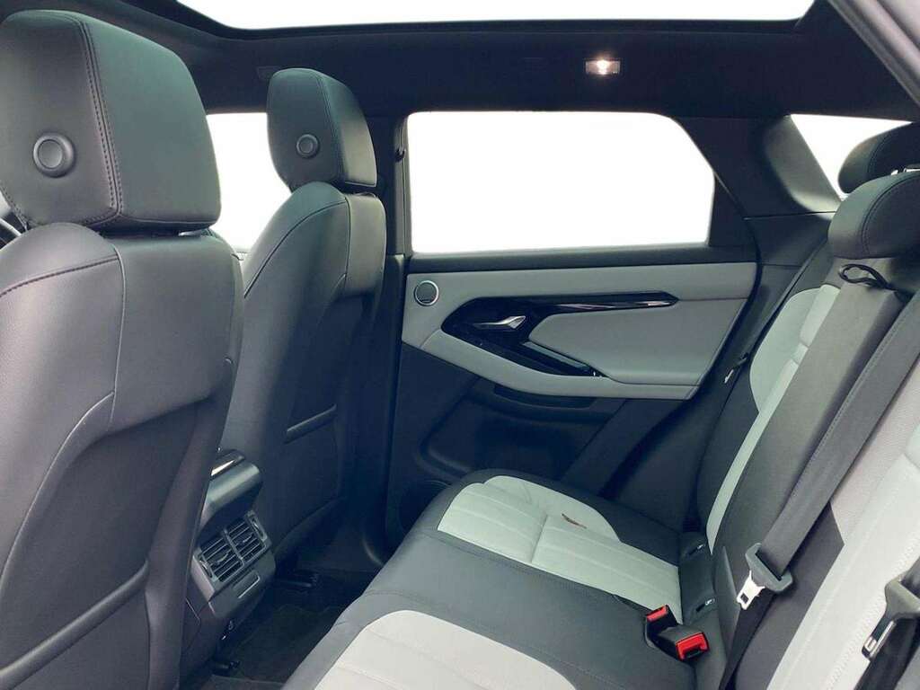 Land Rover Range Rover Evoque 2.0 D200 Dynamic Se AY75NSF Black #4