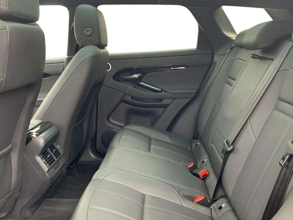 Land Rover Range Rover Evoque 2.0 D200 Dynamic Se LR75BJJ Black #4
