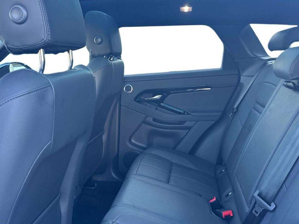 Land Rover Range Rover Evoque 2.0 D200 Edition AV75HXR Black #4