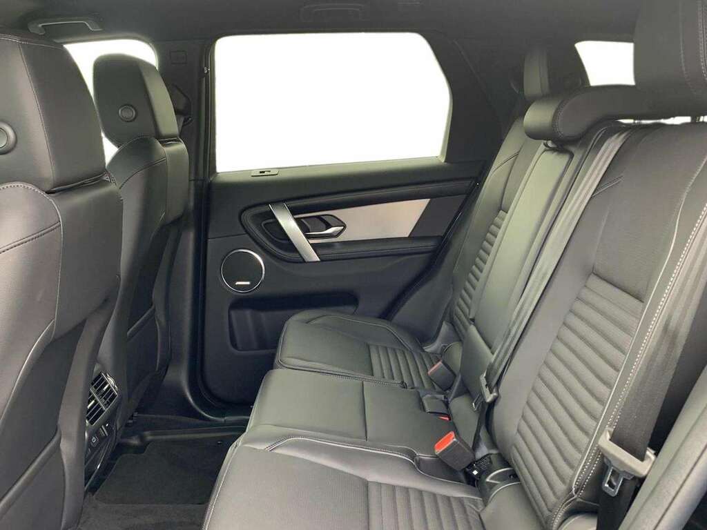 Land Rover Discovery Sport 2.0 D200 Dynamic Se 5 Seat LR75BJK Black #4