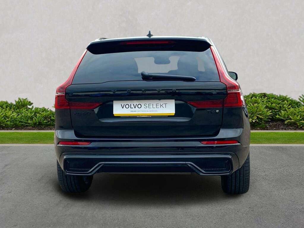 Volvo XC60 2.0 T6 350 Phev Plus Pro Black Ed Awd Gtron AX25NNG Black #4