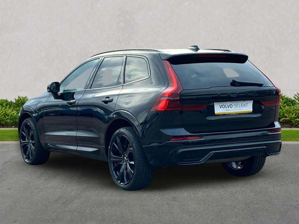 Volvo XC60 2.0 T6 350 Phev Plus Pro Black Ed Awd Gtron AX25NNG Black #2