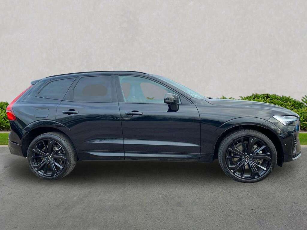 Volvo XC60 2.0 T6 350 Phev Plus Pro Black Ed Awd Gtron AX25NNG Black #3