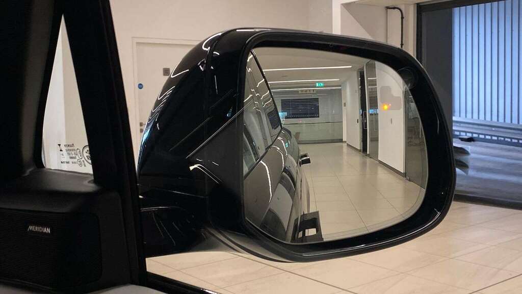 Land Rover Range Rover Sport 3.0 D300 Dynamic Se KT74YHV Black #4
