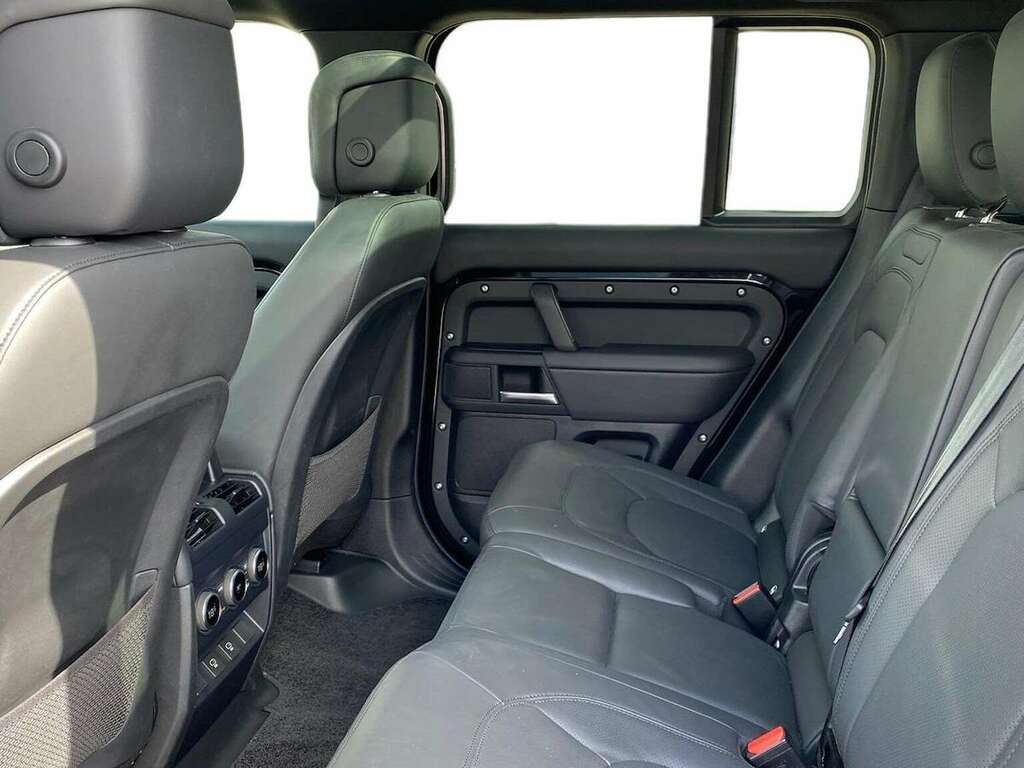 Land Rover Defender 110 3.0 D350 X-dynamic Hse 110 7 Seat KT74VRM Black #4