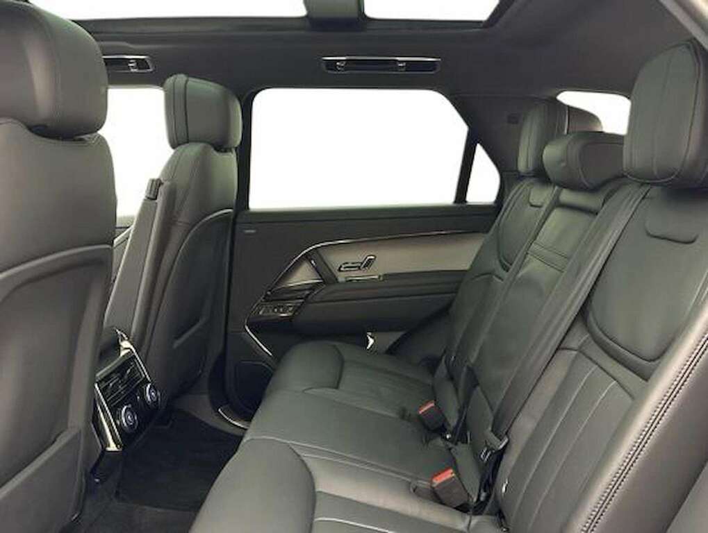 Land Rover Range Rover Sport 3.0 D300 Dynamic Se KT74USY Black #4