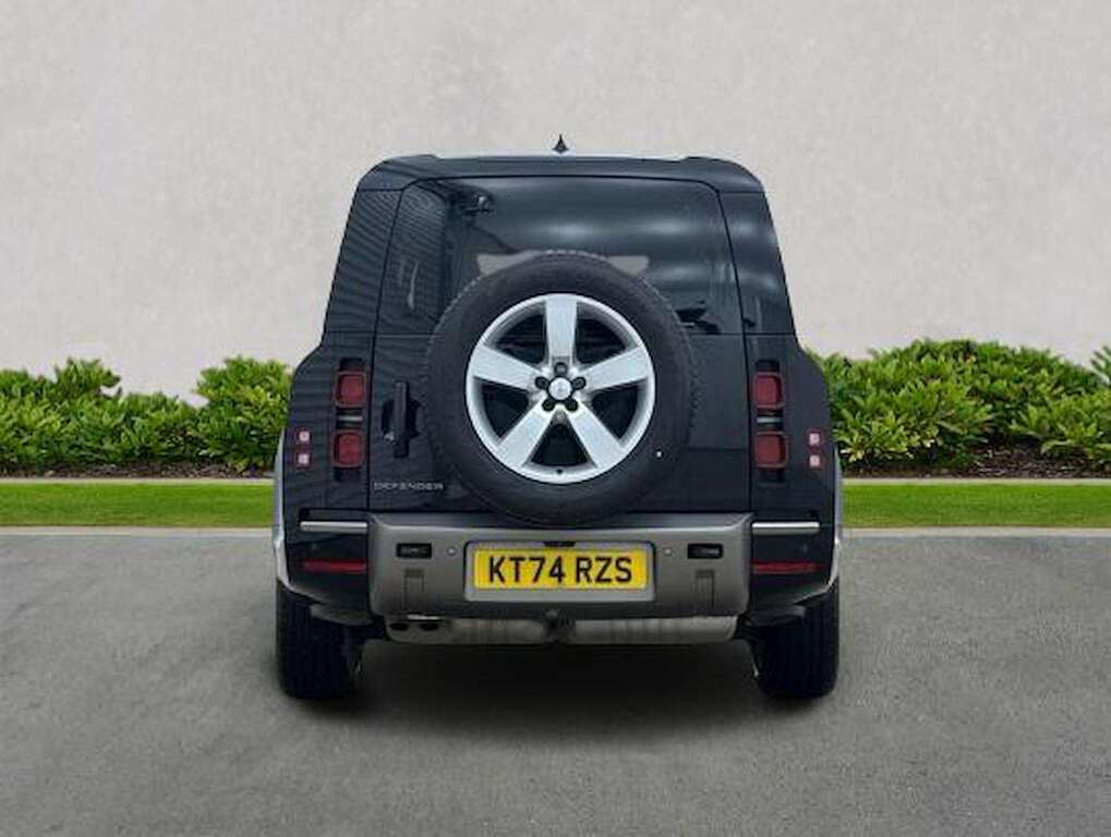 Land Rover Defender 130 3.0 D350 X-dynamic Hse 130 8 Seat KT74RZS Black #6