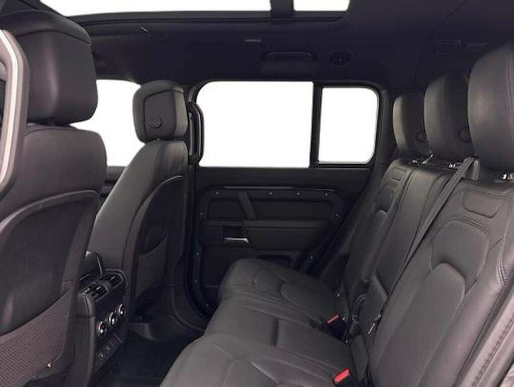 Land Rover Defender 130 3.0 D350 X-dynamic Hse 130 8 Seat KT74RZS Black #4