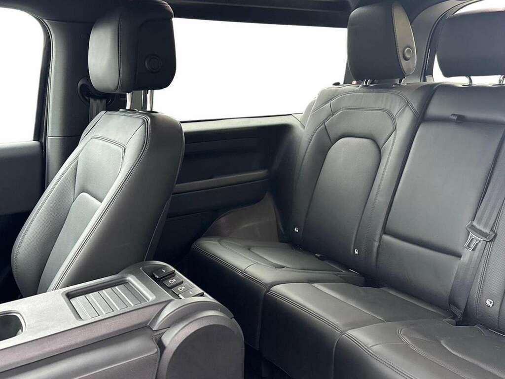 Land Rover Defender 90 3.0 D250 X-dynamic Se 90 6 Seat DF74ZXG Black #4