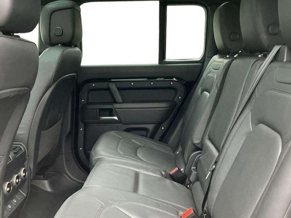 Land Rover Defender 110 3.0 D350 X-dynamic Hse 110 7 Seat KW74HGD Black #4