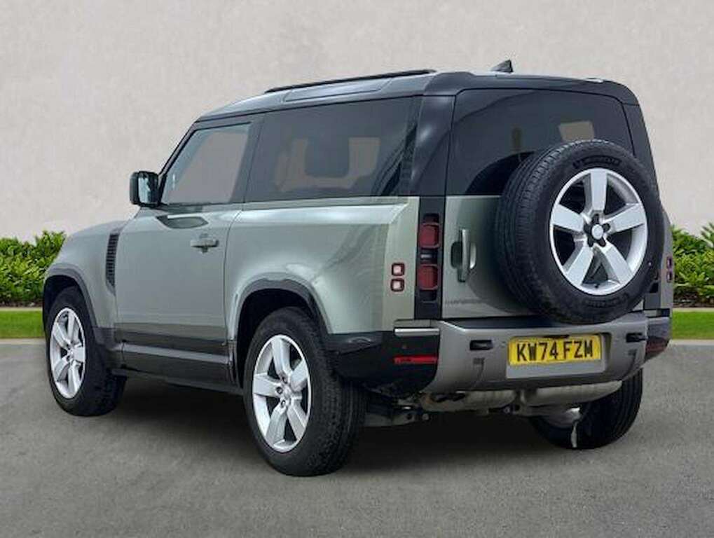 Land Rover Defender 90 3.0 D250 X-dynamic Hse 90 KW74FZM Green #2
