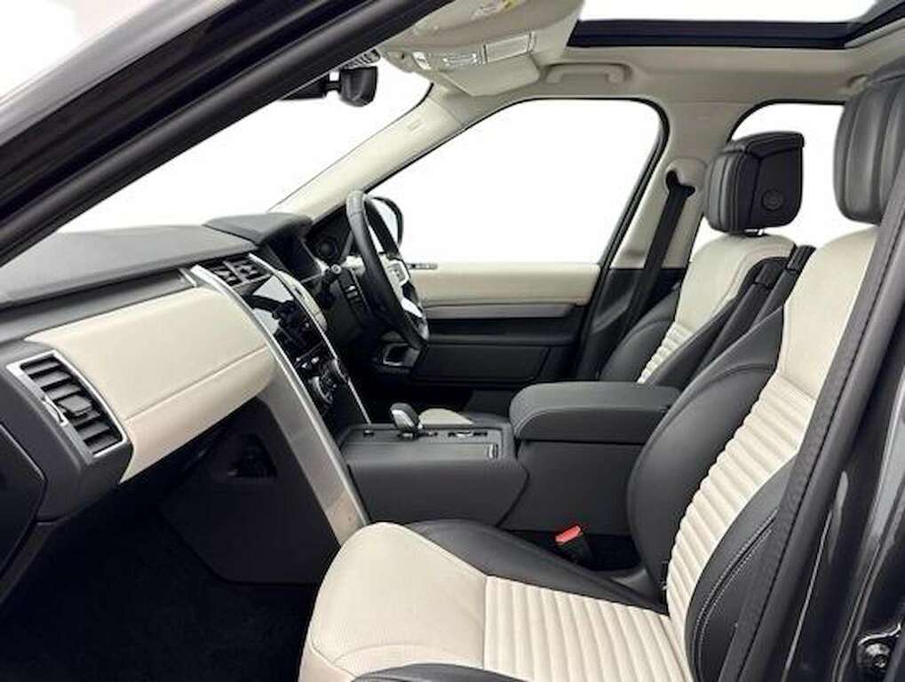 Land Rover Discovery 3.0 D350 Dynamic Hse KP74UBB Grey #3