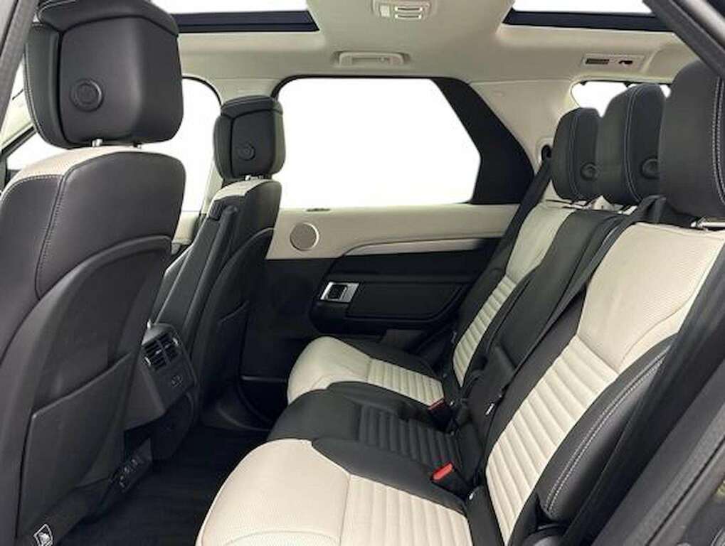 Land Rover Discovery 3.0 D350 Dynamic Hse KP74UBB Grey #4