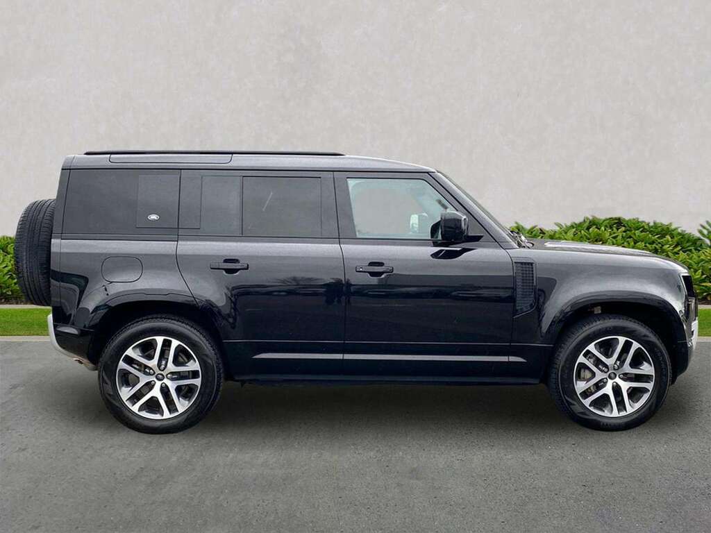 Land Rover Defender 110 2.0 P400e Xs Edition 110 AV24TWF Black #5
