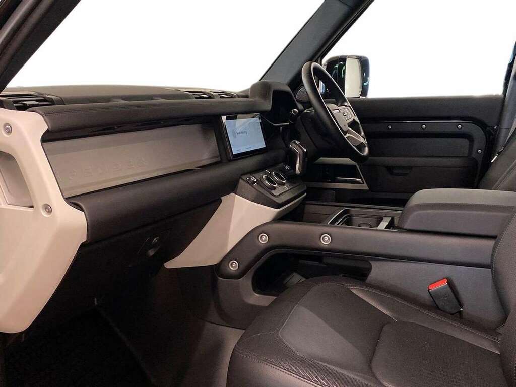 Land Rover Defender 110 3.0 D300 X-dynamic Se 110 KX24UMY Black #3