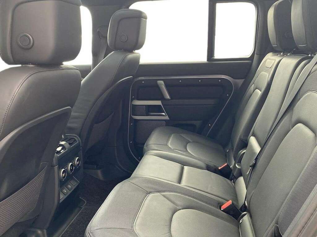 Land Rover Defender 110 3.0 D300 X-dynamic Hse 110 7 Seat KT24UUX Grey #4