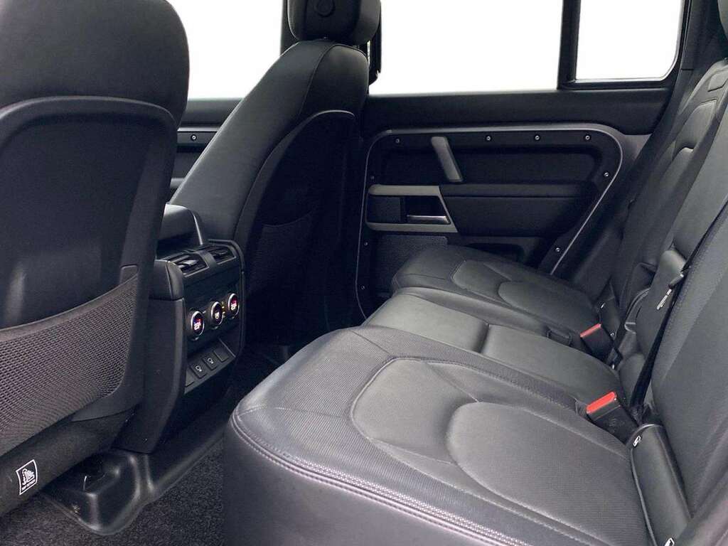 Land Rover Defender 110 3.0 D250 X-dynamic Hse 110 7 Seat KT24UYN Grey #4