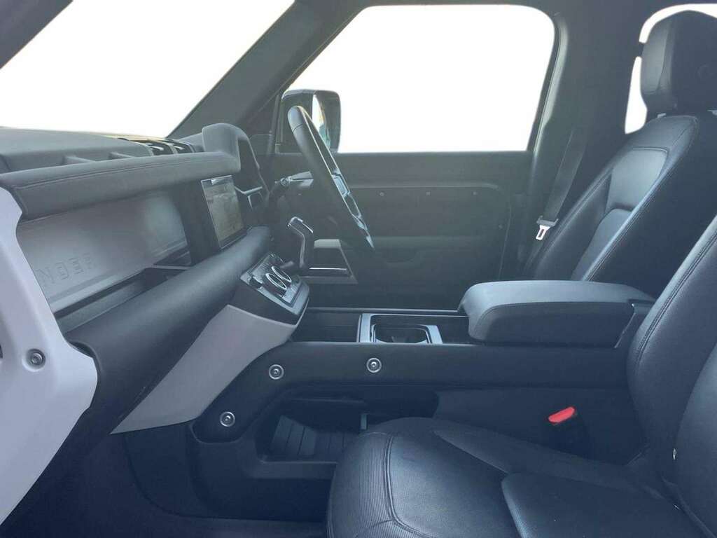 Land Rover Defender 110 3.0 D250 X-dynamic Se 110 7 Seat KT24UYH Green #3
