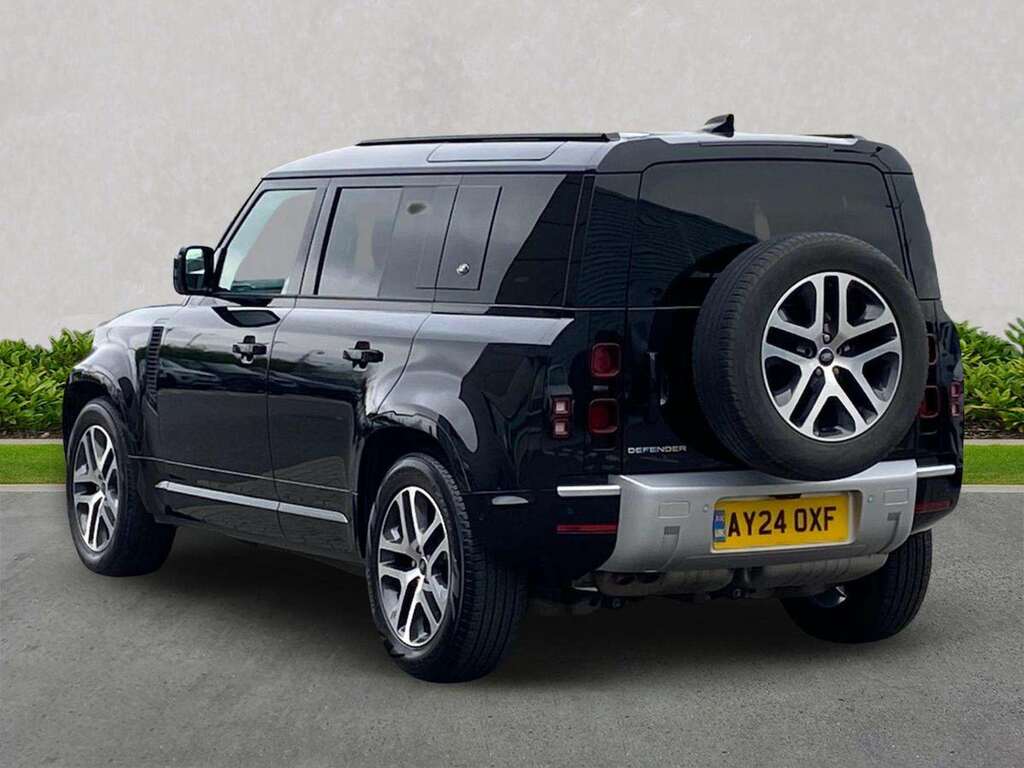 Land Rover Defender 110 3.0 D250 Xs Edition 110 AY24OXF Black #2
