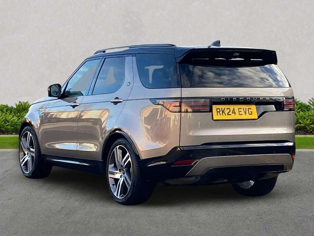 Land Rover Discovery 3.0 D300 Dynamic Hse RK24EVG Brown #2