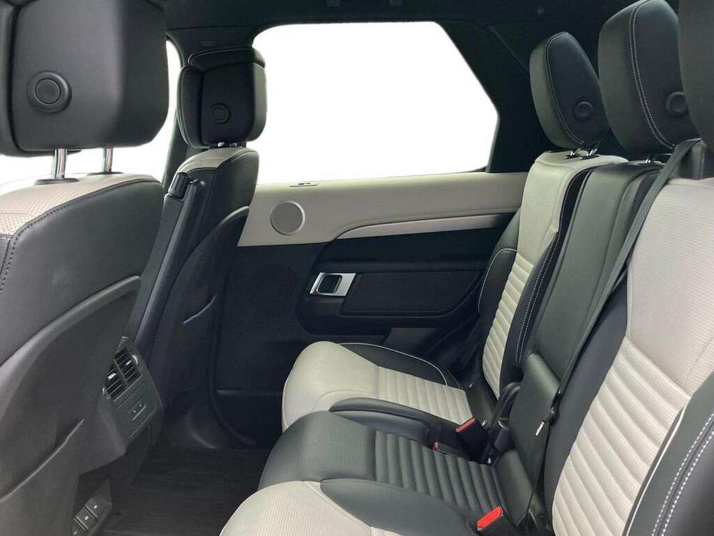 Land Rover Discovery 3.0 D300 Dynamic Hse SA73YTG Grey #4