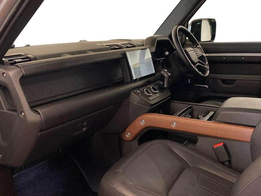 Land Rover Defender 90 3.0 D300 X 90 KM73FPO Silver #3