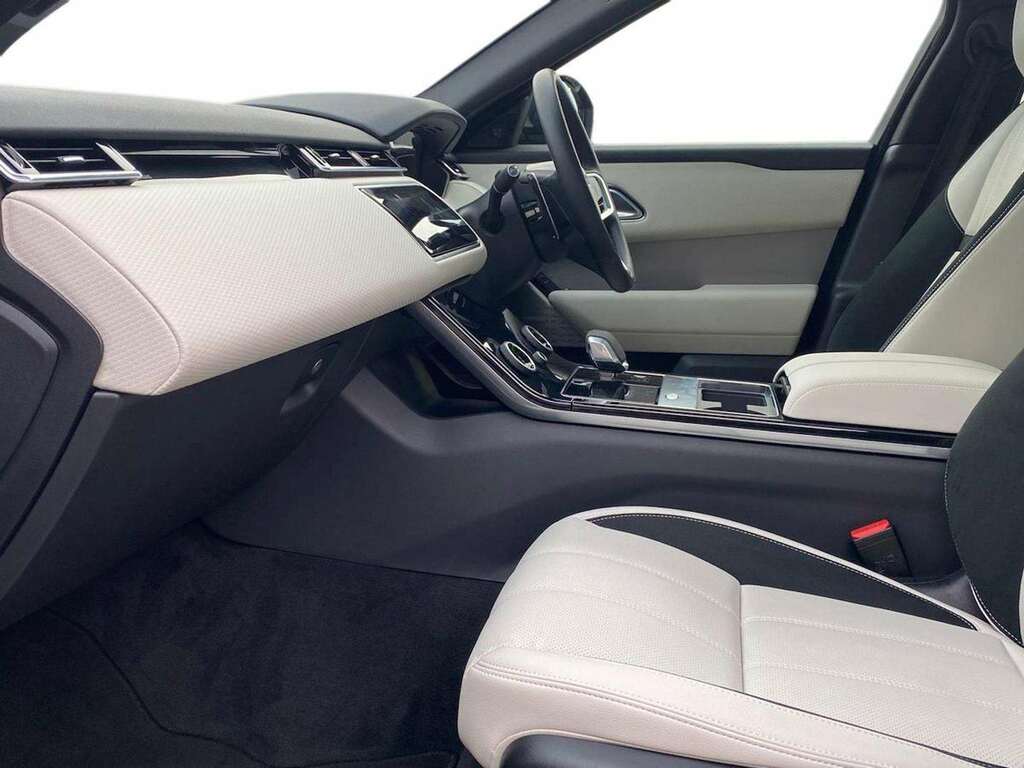 Land Rover Range Rover Velar 2.0 D200 Edition Black #3