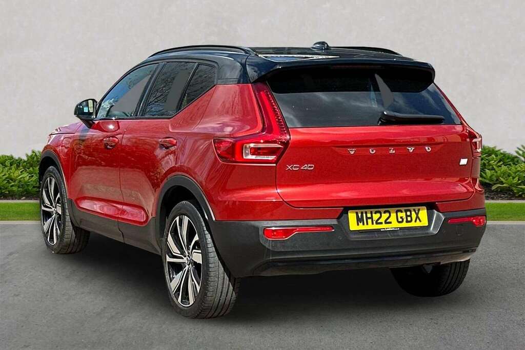 Volvo XC40 1.5 T5 Recharge Phev R Design Pro MH22GBX Red #2