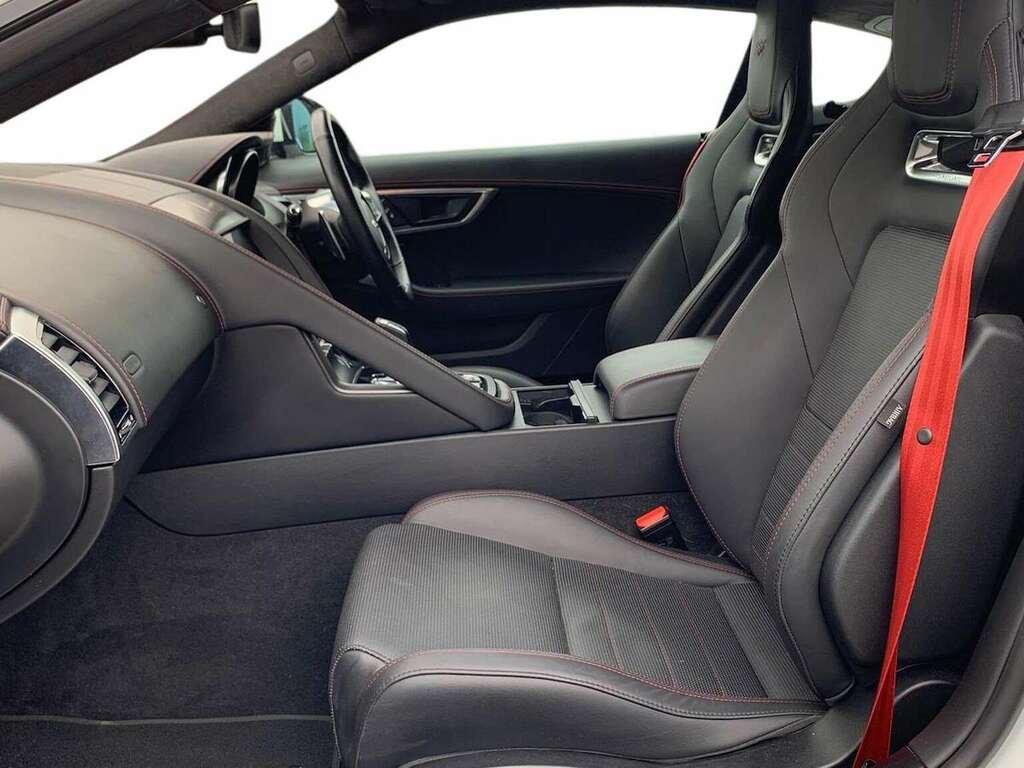 Jaguar F-Type 2.0 Chequered Flag White #3