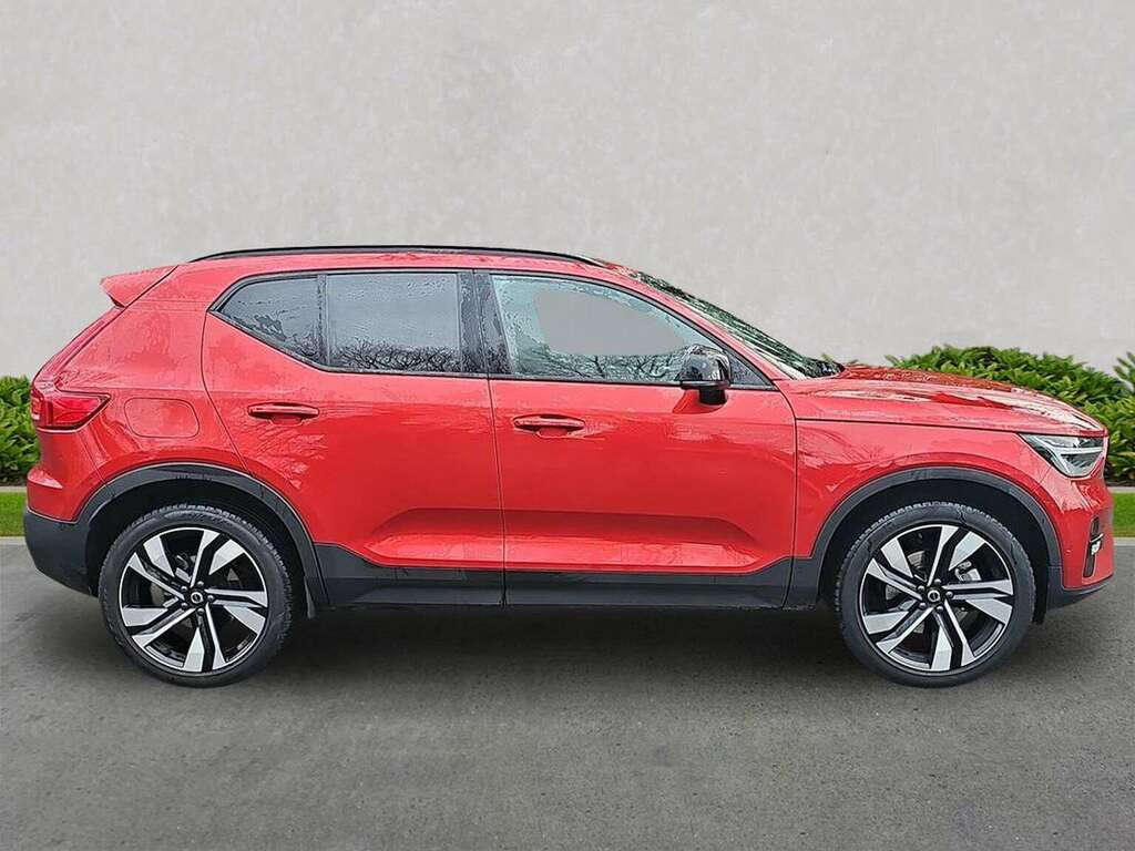 Volvo XC40 2.0 B4p Ultra Dark RV74FWL Red #3
