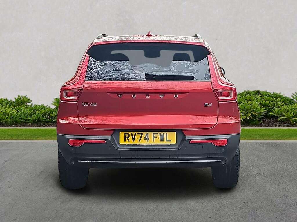 Volvo XC40 2.0 B4p Ultra Dark RV74FWL Red #4