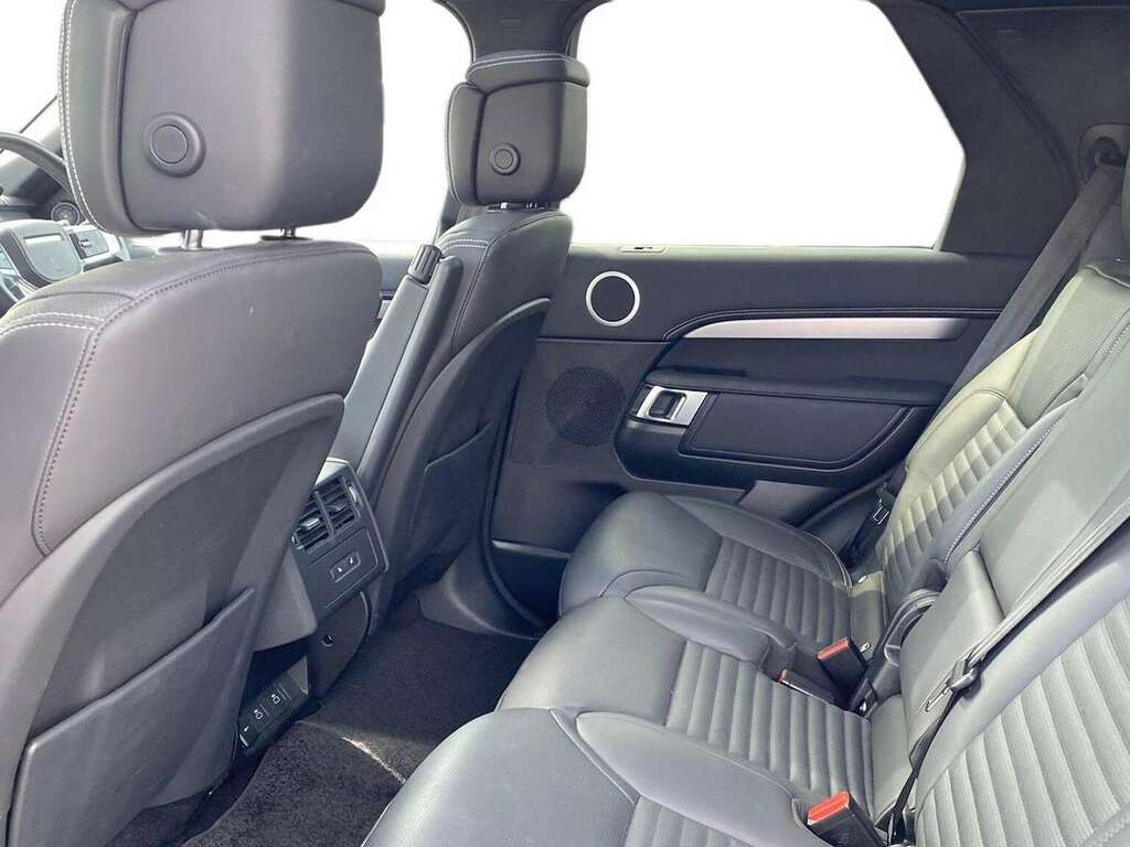 Land Rover Discovery 3.0 D350 Dynamic Hse KT74OOX Black #4