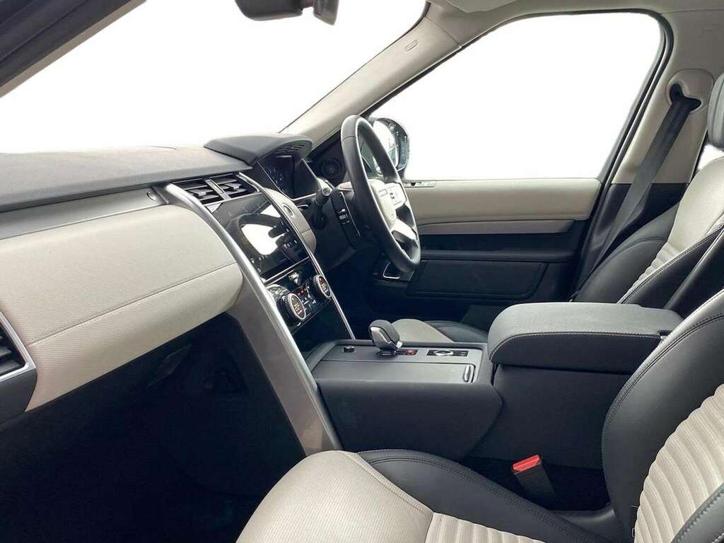 Land Rover Discovery 3.0 D350 Dynamic Hse KT74FTD Grey #3