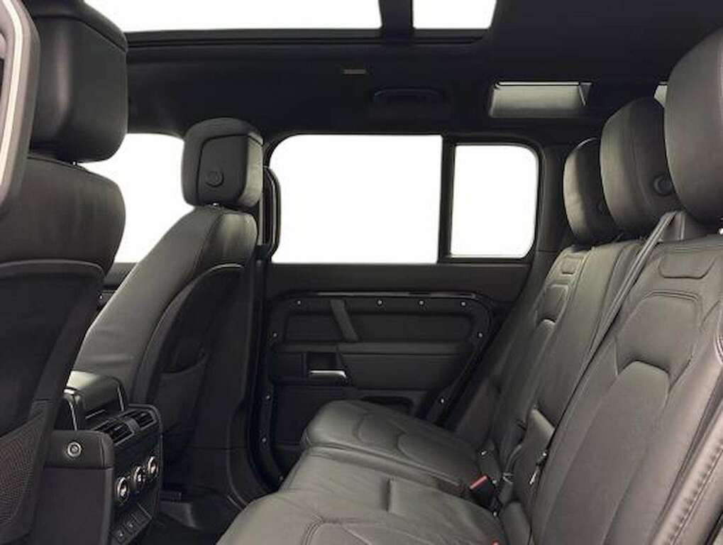 Land Rover Defender 110 3.0 D350 X-dynamic Hse 110 7 Seat KM74JZT Black #4