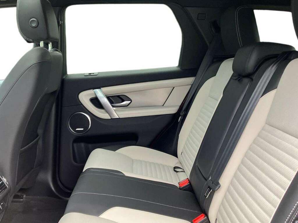 Land Rover Discovery Sport 2.0 D200 Dynamic Se 5 Seat KR24WUD Red #4