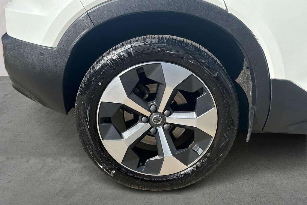 Volvo XC40 2.0 B4p Ultimate Dark RO72OLP White #6